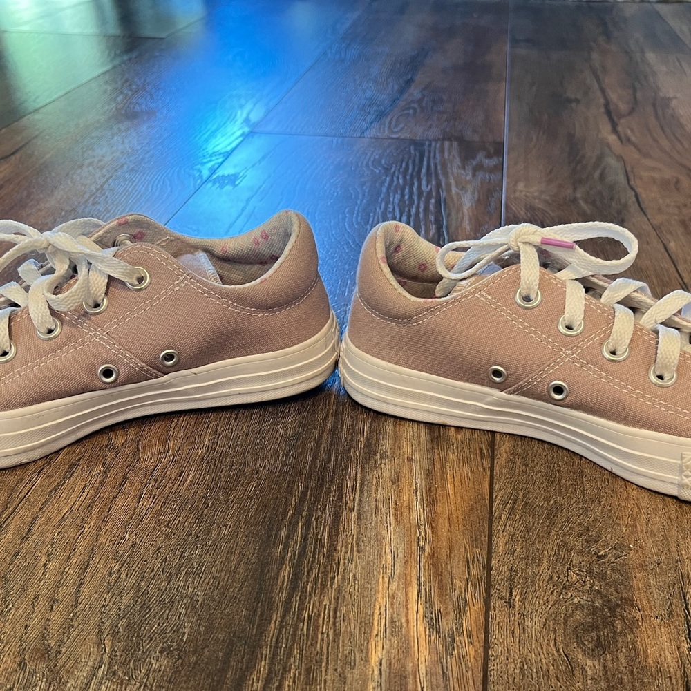 Like new Converse All Stars - Picture 3 of 7